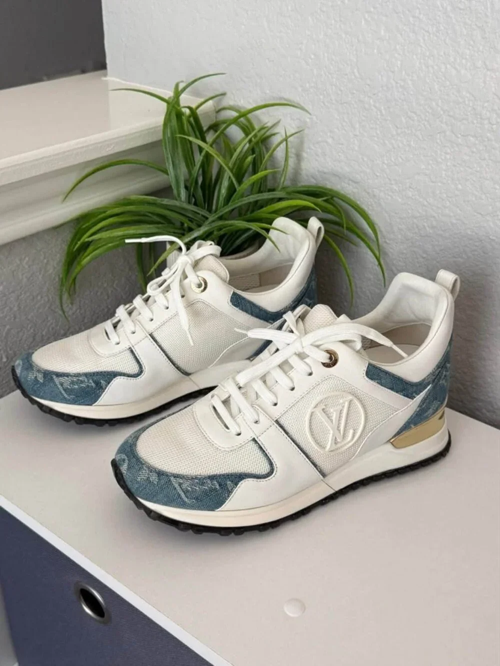 Louis Vuitton Run Away Sneakers Monogram Denim White Blue Size 37 Authentic